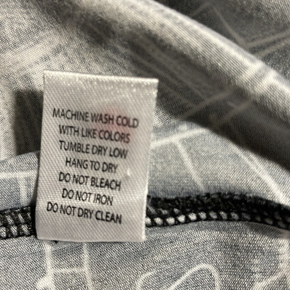 Splash cute and cropped Baby Tee sun and stars black top NWT - Picture 10 of 10